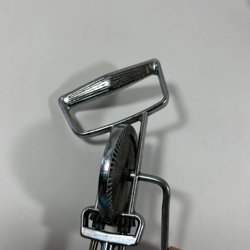 Vintage Stainless Steel‎ Hand Turn Double Beaters Mixer